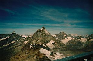 Matterhorn 4478 hoch, gesehen vom Kleinen Matterhorn 3883 m 